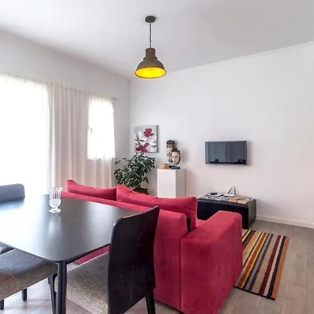 With One Bedroom In Caloura With Furnished Terrace And Wifi