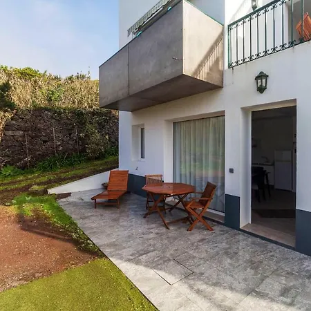 With One Bedroom In Caloura With Furnished Terrace And Wifi * لاغوا
