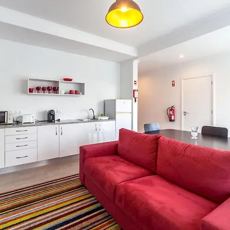 With One Bedroom In Caloura With Furnished Terrace And Wifi شقة لاغوا