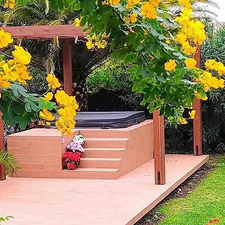 With One Bedroom In Caloura With Furnished Terrace And Wifi *