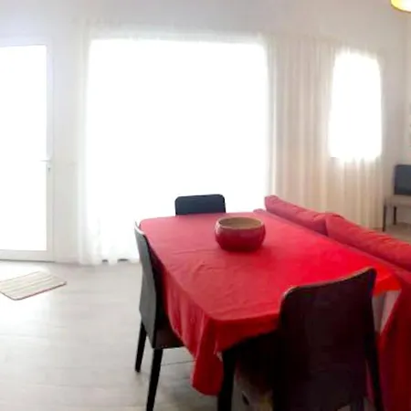 With One Bedroom In Caloura With Furnished Terrace And Wifi Апартаменты